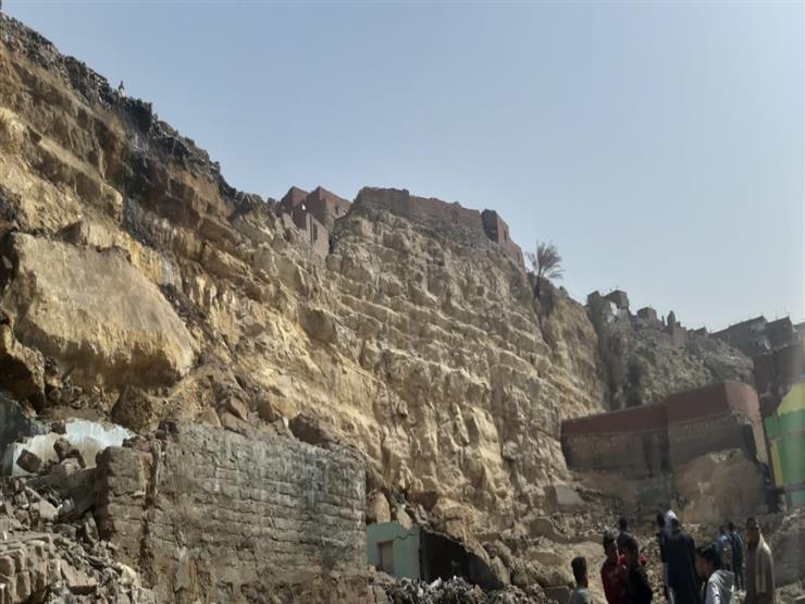 انهيار صخرة بمنشأة ناصر